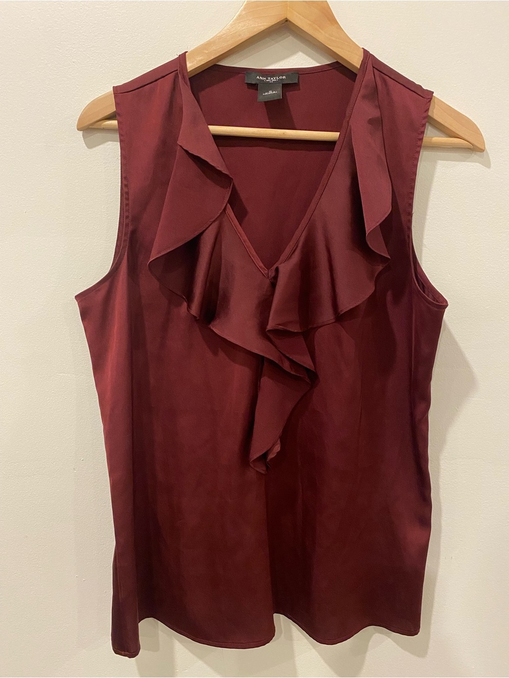Ann Taylor satin ruffle sleeveless top burgundy